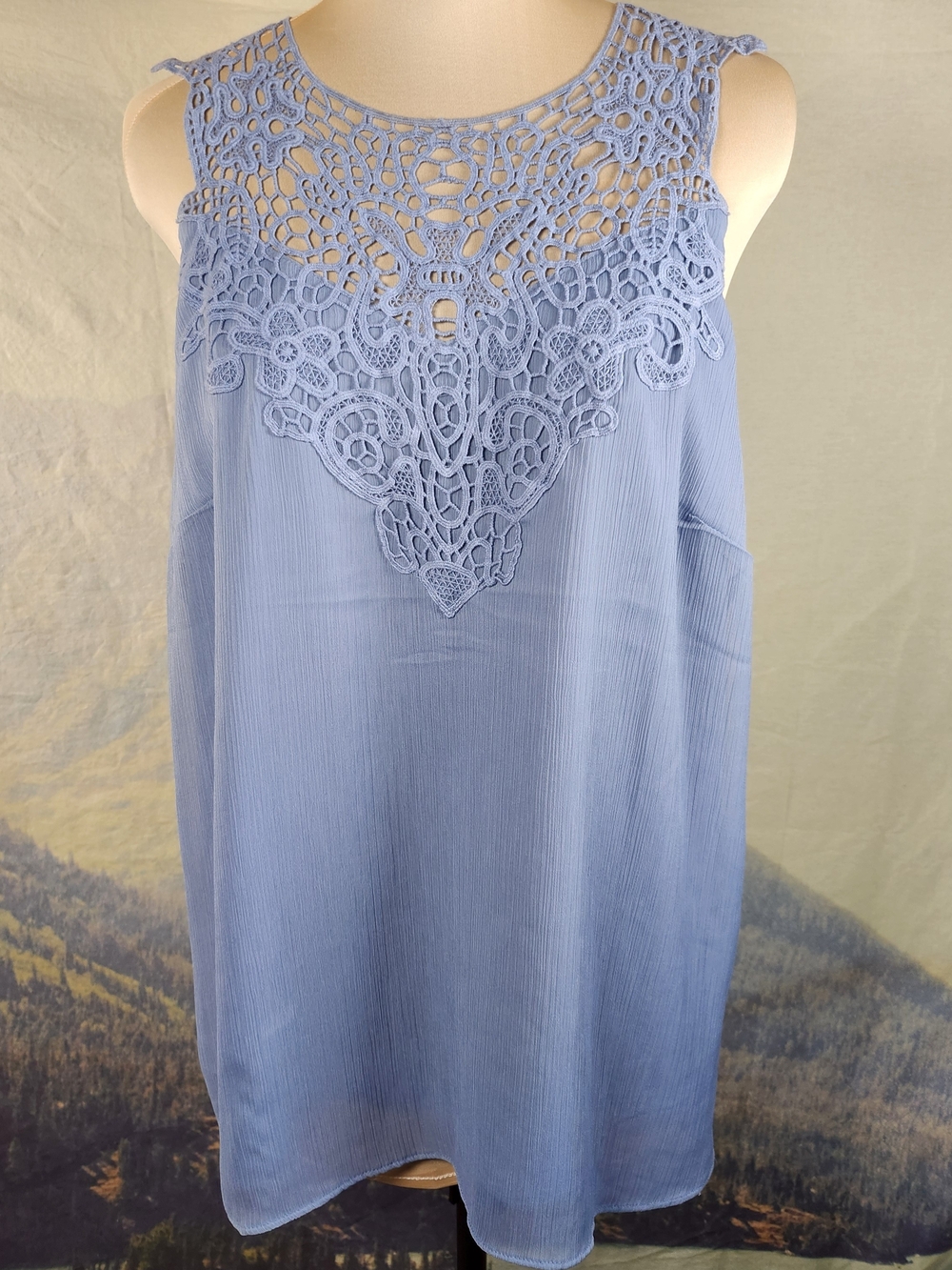 Banana Republic Crochet Light Blue Sleeveless Tank Shell Blouse Camisole Medium